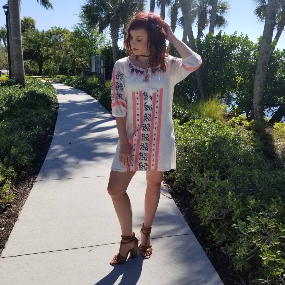 LAST Ivory Coral Embroidered Keyhole Dress